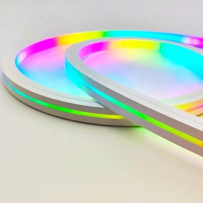 アドレス指定可能なシリコーン12vはネオン ライトのストリップの夢がRGBを16 X 16MM DIYの単語着色する5mを曲げる