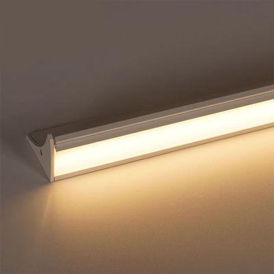 アルミニウム プロフィールRgbのリモート・コントロール導かれたストリップ120LED白く赤い青緑12V Ip44