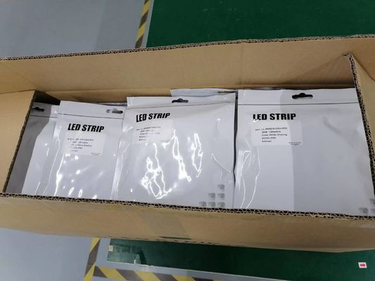 LEDの適用範囲が広いストリップの標識燈24Vの競馬のsmd2835流水の白い追跡のストリップは軽い導いた