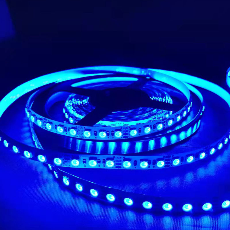 白い上塗を施してあるワイヤーDC24Vとスマートな5M SMD4040 14.4W/M LEDの適用範囲が広いストリップ
