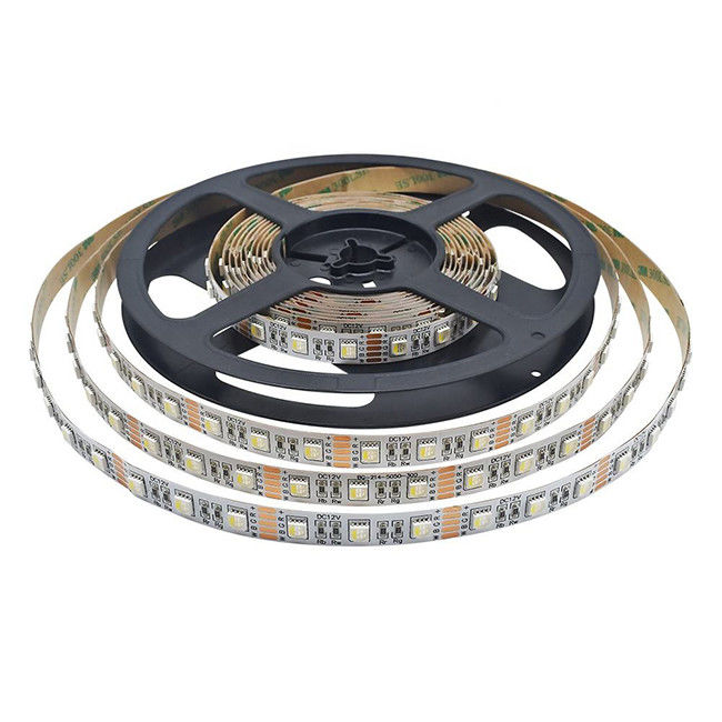 24V SMD 5050 Rgbwは1つの屋外のための暖かい白色光の5m防水滑走路端燈のストリップ4を導いた