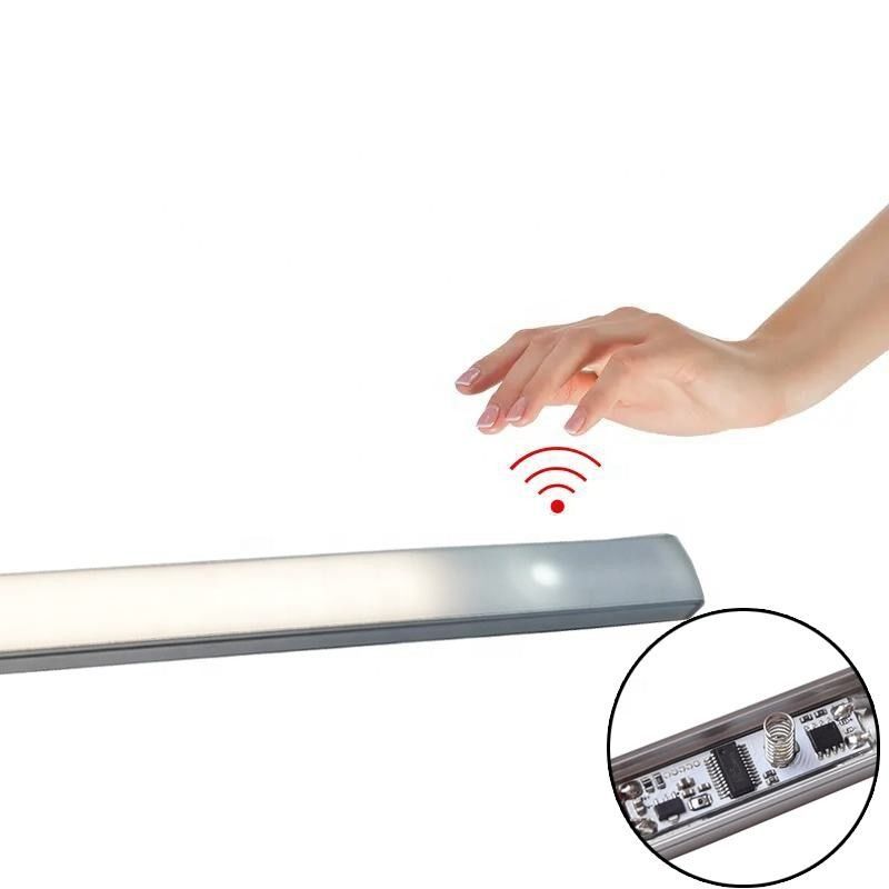 9キャビネットの内部のための24V IRのモーションセンサーのタッチ センサー導かれたライトに